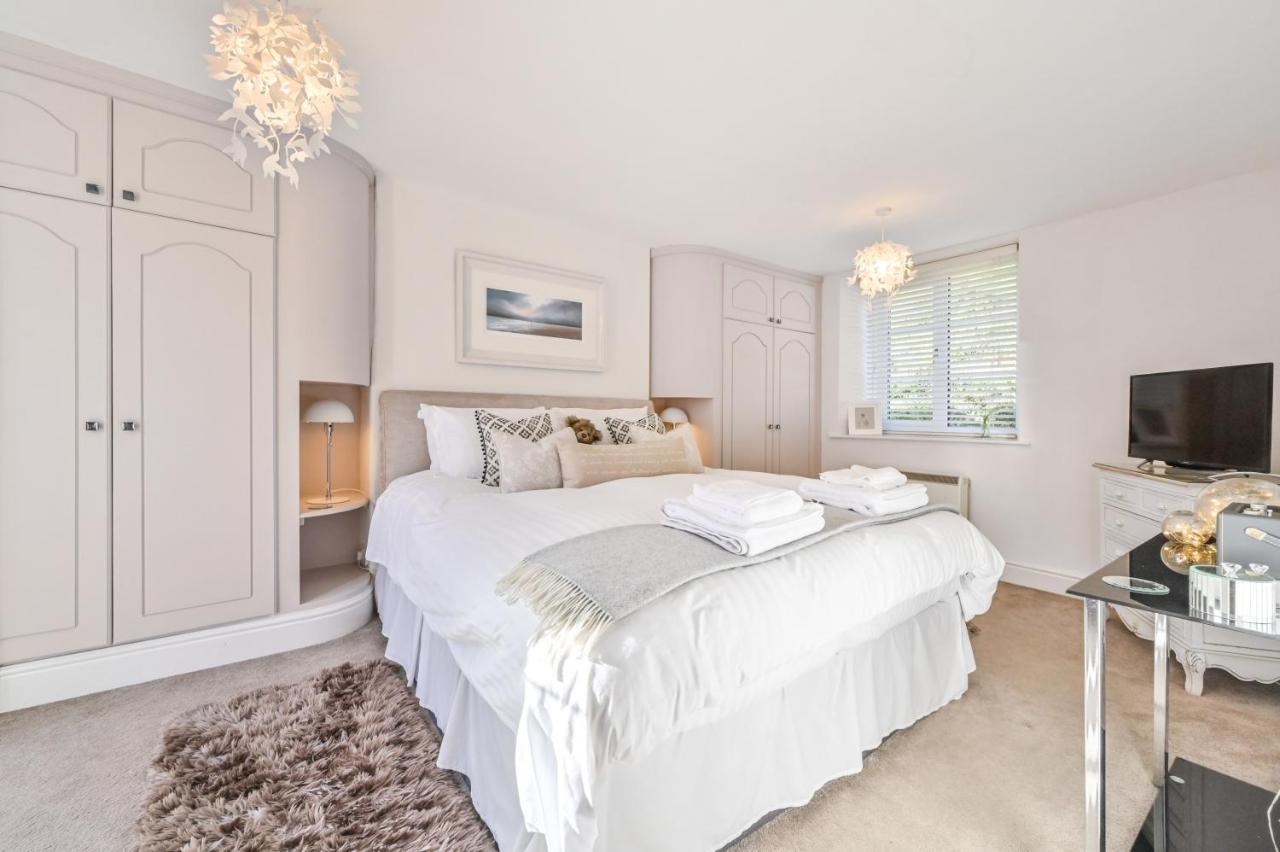 A Superb Bijou Retreat With Jacuzzi Near An Excellent Village Pub Yelverton Exterior photo