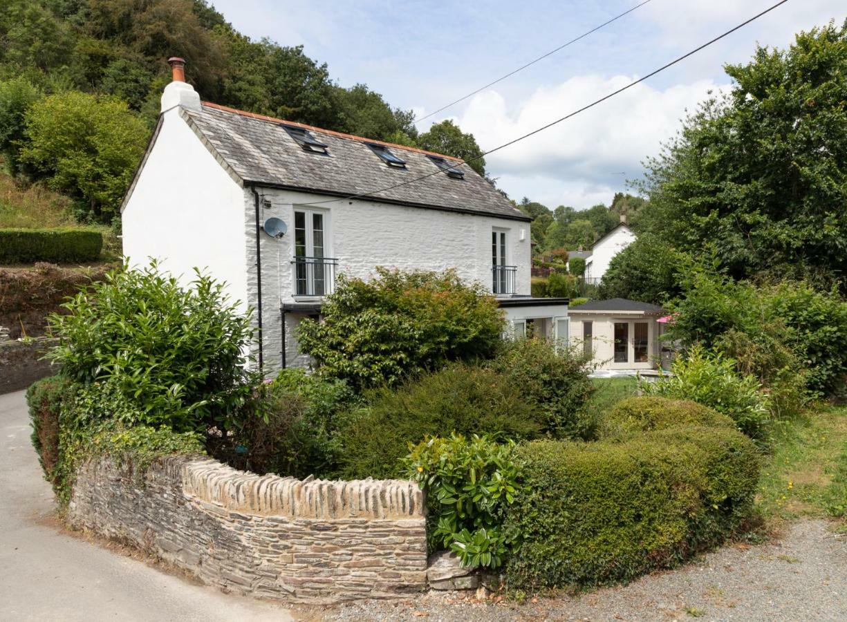 A Superb Bijou Retreat With Jacuzzi Near An Excellent Village Pub Yelverton Exterior photo